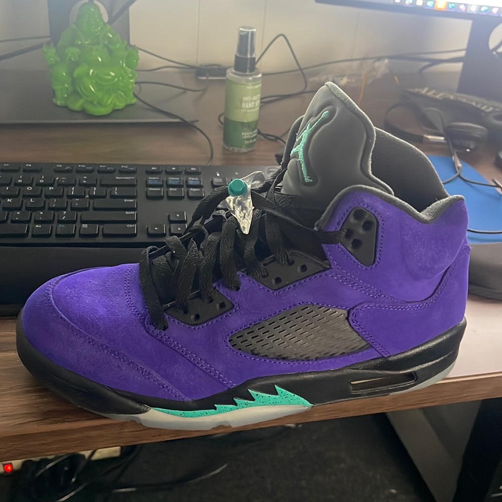 Only worn once
